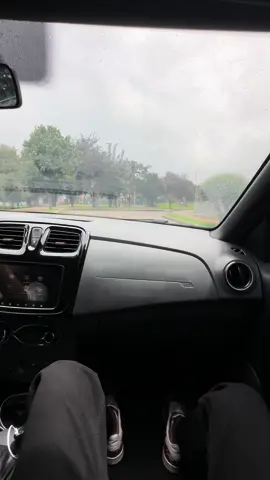 No hay mayor prueba de amistad que subirte en el carro de tu amigo que recién sacó su Licencia de Conducción.  #aprenderaconducir #aprenderamanejarcarro #clasesdemanejo #auto72 #cursodeconduccion 