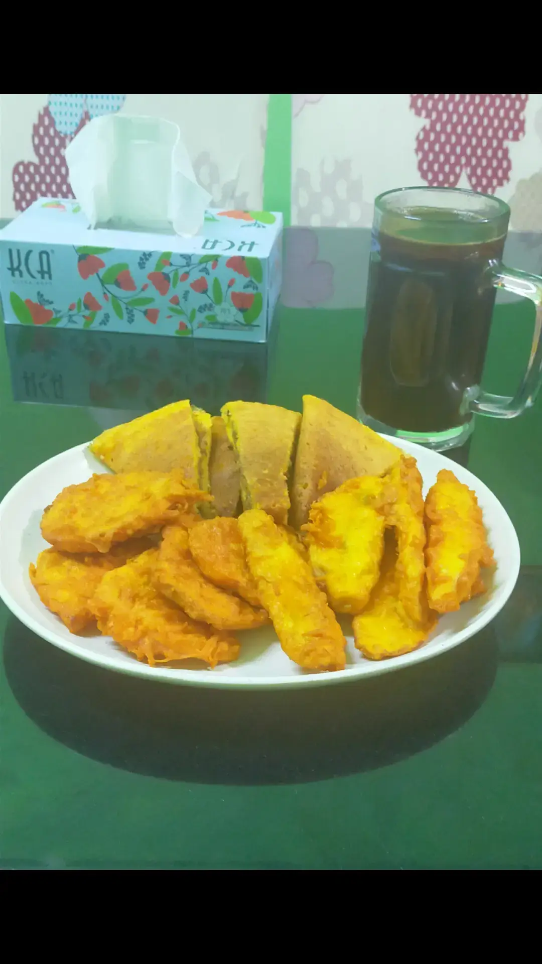 #sarapan pagi # sebelum beraktifitas sarapan dulu 🥰🥰🥰#fypシ ngopi pagi dengan kueh dang gorengan pisang ubi jalar👍🏻👍🏻👍🏻😊😊😊😇😇🙏🏻🙏🏻