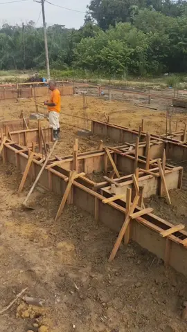 konkrit ground beam.. http://www.wasap.my/60179068804/dzuhalbina #dzuhalbina #kontraktorbinarumah #tukangrumah #renovaterumah #kuantan #pahang #binarumahmampumilik
