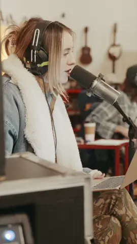 Forever grateful that I got to record “4x4xU” and this entire album with my own band. Thank you boys for always bringing the energy and bringing this one to life! It wouldn’t have been the same withoutcha #behindthescenes #newmusic #4x4xU #whirlwind #behindthesong 