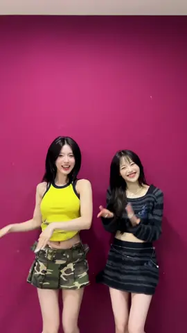 Klaxon 💗 Strawberry  with #CHUU #츄 @chuu_official  #여자아이들 #GIDLE  #미연 #MIYEON  #I_SWAY #클락션 #Klaxon  #GIDLE_Klaxon  #NewMusic 