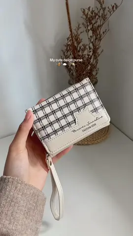 Comel sangat! 🤍 Loving my new purse, the design, colour & size are just perfect! 🧸  #dompet #dompetwanita #dompetmurah #dompetmini #dompetviral #pursemurah #pursewanita #fyp 