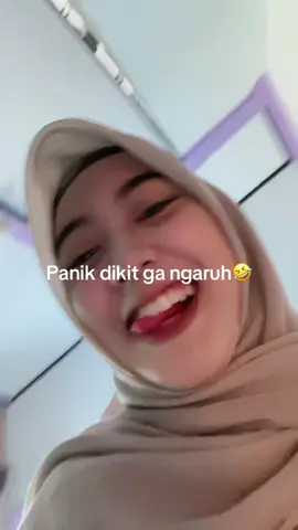 Kool fever udah,tissue basah udah, sound pendingin hp udah,masukin kulkas udah,apalagi ya🤔