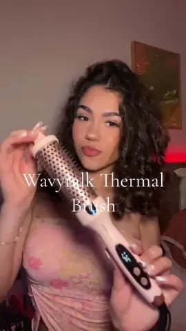 This is life changing. @wavytalk_us @wavytalkofficial #hair #curls #curly #naturalhair #curlyhair #thermalbrush #blowouts  #beginner #wavyhair #wavytalk #viral #dealsforyoudays #hair  #hairtutorial #foryou 