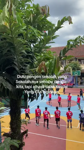 Ya mau gimana lagi udah takdir🙂#fypシ #volleyball #volyasik #masukberandafyp #xyzbca #volyindonesia #vollykatakata #pindahsekolah #motivasisukses 