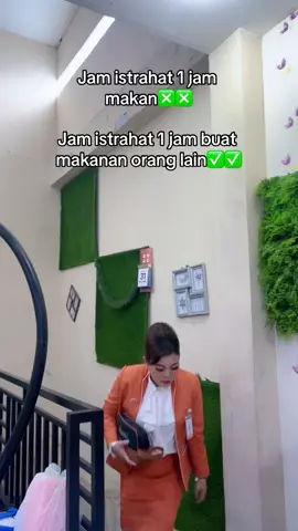 Masak pesanan pelanggan mentalia salon dan minuman susu milo dingin