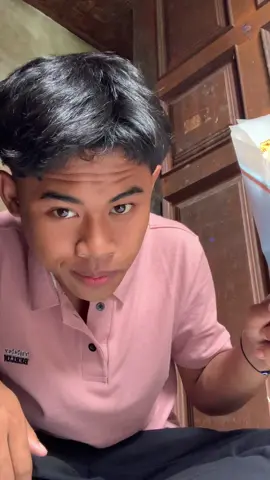 kira”suka engga yaa cewe aku di kasi bucket permen lolipop ini🥹#kerisnautu 