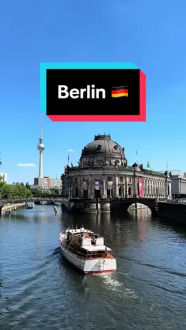 Spots in berlin 📸 ✨ 🇩🇪 #berlintips #traveltips #visitberlin #alexanderplatz #branderburgertor #siegessäule #oberbaumbrücke #viktoriapark #berlinerdom #museumsinsel 