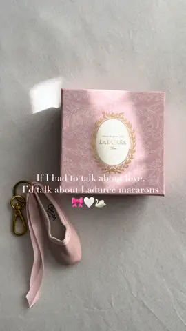 Macarons = love 🤍  . . . . . #laduree #ladureemacarons #ladureeparis #parisian #coquette #coquetteaesthetic #pink #pinkmacarons 