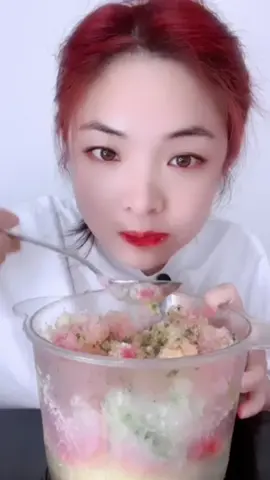 #icechunk #crunchyice #iceasmr #eatingice #ICE4U #crunchyiceeating #fypシ゚viral #powderyiceeating #squeakyiceeating #shavedice #colorice #icepassionfruit 