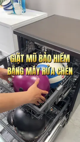 Đánh liều đi giặt mũ bảo hiểm bằng máy rửa chén và cái kết 😱😱😱 #mayruachen #giatmubaohiem #dienmayxanhmedia #kienthucdienmay 