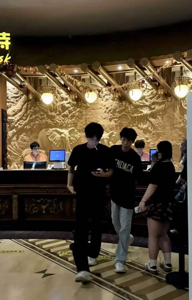 #pangbowen #fangguo #张明洋 #庞博文 #douyin #china #trending #xyzbca #fyp #viral #fyp #fyp 