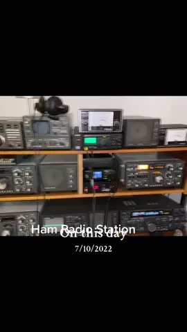 Ham Radio station #xe2dx #estasion #hamradio #radio #radioperador #radioaficionado #yaesuft2000 #yaesuquadra #radio #icomic7000 #kenwoosts950 