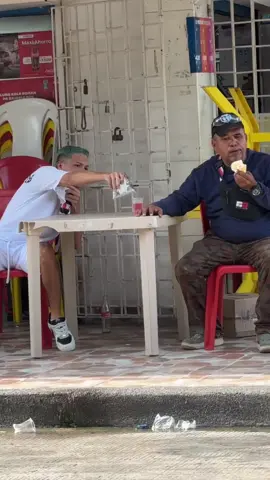 La sal marina🤣#funny #funnyvideos #broma 
