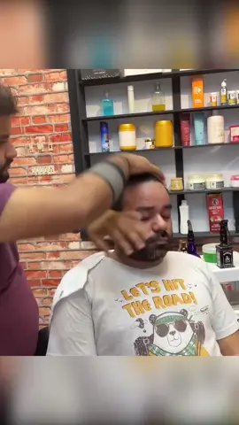 Head Massage with Neck Cracking Sleep Therapy to Reduce Imsomnia and Anxiety by Master Shamboo | Cre : Tez Bhogal #mastershamboo #indianmassage #asmrmassage #asmrrelax #massage #pourtoi #fvp #barber #usa🇺🇸  