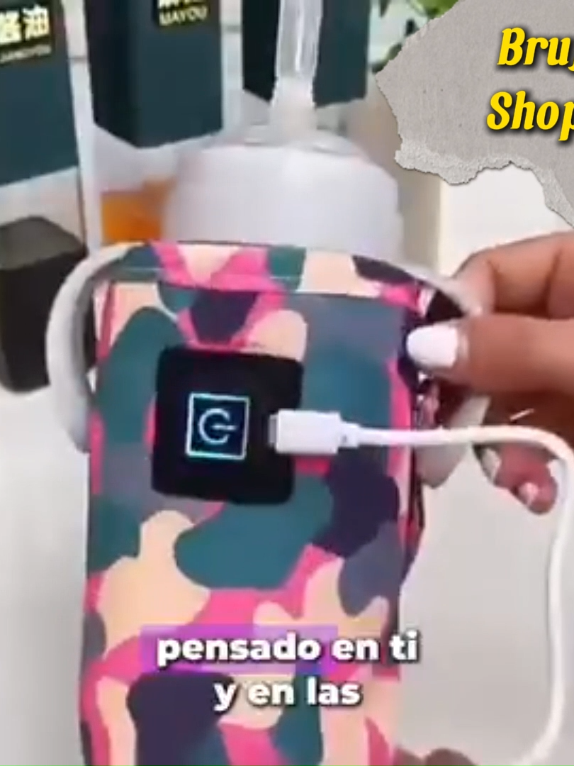 ¿Buscas una solución práctica para mantener caliente la leche de tu bebé? 🍼  ¡Descubre nuestro Calentador de Botellas Portátil USB! ✨  1️⃣ Diseño seguro y antifugas.   2️⃣ Fácil de transportar.   3️⃣ Ajuste de temperatura en tres niveles.   4️⃣ Alimentación versátil.   5️⃣ Ideal para varias bebidas.   ¡No dejes pasar esta oportunidad! Compra el tuyo y disfruta de bebidas calientes en cualquier lugar. 🌟