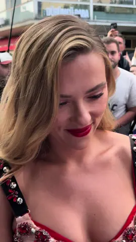 we saw THE Scarlett Johansson and she LOOKED at us and SMILED. we died dead. #scarlettjohansson #scarlettjohanssonedit #flymetothemoon #filmpremiere #berlin #natasharomanoff #natasharomanoffedit #marvel #marveledit #mcu #mcuedit #fy #fyp #flymetothemoonpremiere 