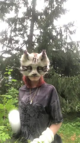 I made lucky 2.0 :3 he is not finished btw ^^ #harpyhare #therian #kiko #therianmask #catmask #quadrobics 