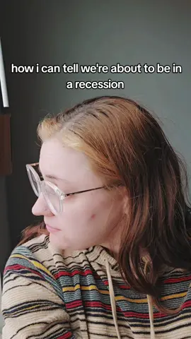 anyone else notice this????  #recession #recessionpop #recessionpopmusic #fashion #recessionfashion #maxiskirt #maxiskirtoutfit 