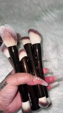 #makeupbrushes #tiktokmademebuyit #fypage 