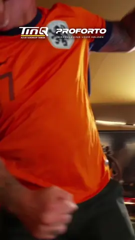 1-0 wat een mooi moment #ek #nederlandselftal #oranje #engeland gaan we winnen? @TinQ4U @Proforto 