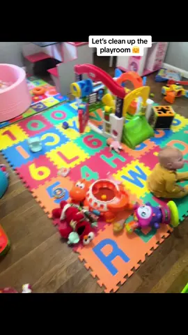 Didnt even last 30 minutes and she dumped out all the kitchen food 🤣🤣😭 #momlife #MomsofTikTok #momtok #momsbelike #mom #girlmom #babiesoftiktok #tiktokmom #mommin 