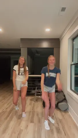 #brandymelville #christmas2020 #fyp #besties @A D D I   M 