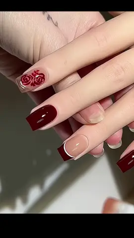 Trang trí nail xinh chỉ với 1 chai sơn gel nhé. Màu sang quá ikkkk #nailsxinh_moingay #nail #nails #phukiennail #dungcunail #donail #naildep 