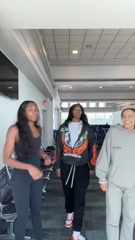 ESPY here we come 💃🏽😝 #fypage #fyp #southcarolinawbb #viralvideo #viral 