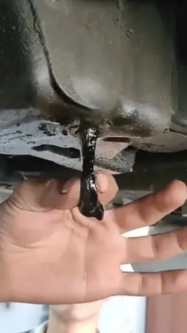 Alien nos Motores. 🚘🖖👽 . #mechanicproblems #mechaniclife #car #mechanic #mechanicfail #automotive #vidareal 