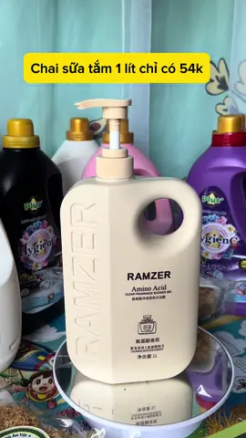 Sữa tắm hương nước hoa 1 chai 1 lít chỉ 54k#xuhuong #emkieutaphoa #suatamnuochoa #suatam #suatamramzer #suatamhuongnuochoa 