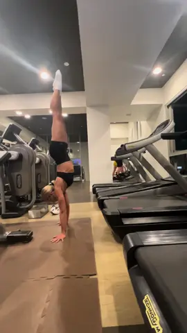 post cardio fun  #gym #dancer #treadmill #losangeles 