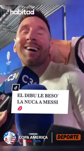 𝐄𝐋 𝐃𝐈𝐁𝐔 𝐋𝐄 𝐁𝐄𝐒𝐎́ 𝐋𝐀 𝐍𝐔𝐂𝐀 𝐀 𝐌𝐄𝐒𝐒𝐈 💋🥵