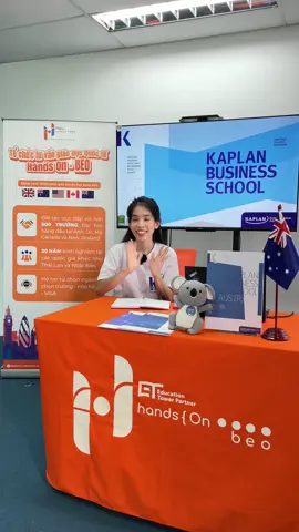 Xuất sắc được vinh danh là “𝐁𝐮𝐬𝐢𝐧𝐞𝐬𝐬 𝐒𝐜𝐡𝐨𝐨𝐥 𝐨𝐟 𝐭𝐡𝐞 𝐲𝐞𝐚𝐫” năm 2023, 𝐊𝐁𝐒 chắc chắn sẽ là ngôi trường đầy hứa hẹn nếu bạn đang tìm hiểu du học Úc chương trình kinh doanh!   Thông tin sự kiện: 📷 Speaker: Mrs. Vanessa Chrysostomou | Regional Manager (SE Asia, Japan & Korea) & Ms. Thi Tran | Market Manager – Vietnam 📷 Thời gian: 19:30 - 21:00, Thứ Năm ngày 11/07/2024 📷 Online qua Zoom  #kaplanbusinessschool #studyinaustralia #duhocuc #handsonbeo