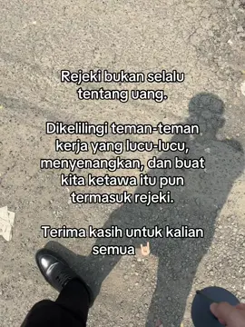 Kalau ga ada mereka, udah gila kali ini. Bersyukur bersyukur bersyukur. #monokrom #tulus #friendship #bestfriend #thankful #blessed #bersyukur 