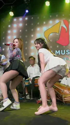 KONCO MESRA - Ajeng Febria ft Cupi Cupita #ajengfebria #cupicupita #koncomesra #fyp #trending 