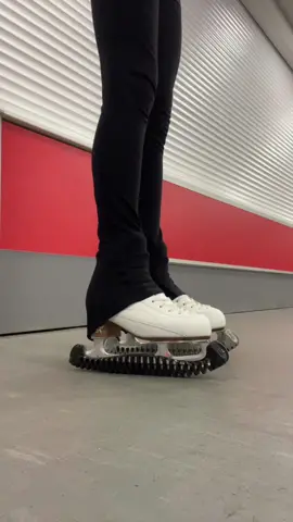 Transition🤩 tags~|: #icekating #loveiceskating #foryou #fyp #jump #2A #axel #hardwork #favoritejump #