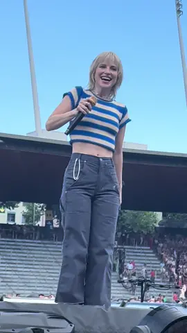 Had to post some #hayleywilliams too  @Paramore #erastour #theonlyexception 