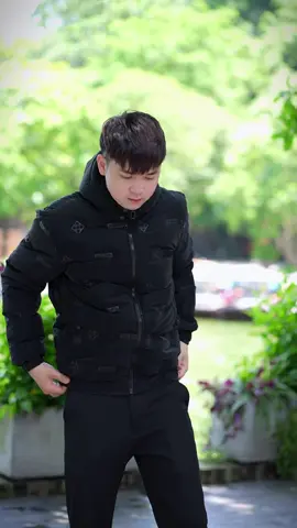 Ae bấm vào giỏ hàng nhé.mua quạt mùa đông mua áo phao mùa hè #aokhoac #aophao #aokhoacdep #phoidonam #aokhoacdep #phoidonam #aophaomuadong #aokhoacphao2024 #viral #xuhuong #shopphungviet 