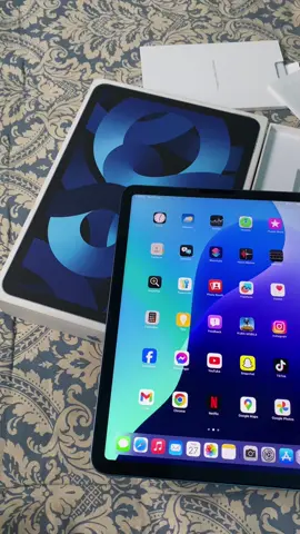 iPad Air 5 Complete Box Like New 🔥 #foryou #foryoupage #fyp #tiktokpakistan #nothing #ipad #viral #apple 