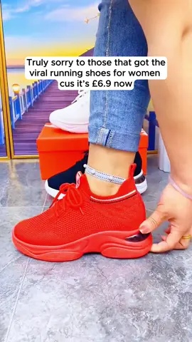 These are the comfirst pair of trainers #footwear #ladiesshoes #womensfootwear #tiktokshop #runningshoes 