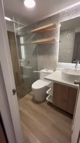 Remodelacion de baño 🌟  #bathroom #bañosmodernos #bañosmodernos🇵🇪🇵🇪 #diseñodeinteriores #remdoelacion #mueblesmodernos #baños #lima #peru 