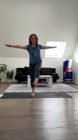 Mobilität trainieren #mobility #mobilität #mobilitytraining #workout #workoutoftheday #workouts #workoutfit #workoutvideos #workoutvideo #zoom #zoomsports #onlinesport #gesundegewohnheiten #workouttime 