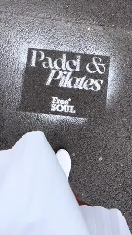 Padel & Pilates event by @Free Soul 🎾🤍🧘🏻‍♀️ started the morning off with some Greens 🥒🌱🥭 played a few rounds of padel, followed by brunch and ended off with some pilates! Wanting every Sunday morning to start like this 🥹 #freesoul #wellnessevents #londonevents #padel #pilates #fsgreens 