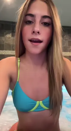 @ludmilla._des_iles #bop #boptok #gyatt #girls #rizz #fyp #foryou