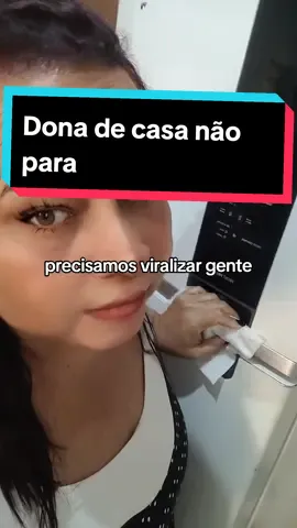Mais um dia, dia de lavar a geladeira. #geladeira #lavando #limpeza #viral #foryou 
