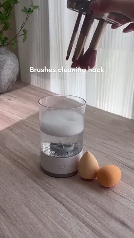 Keep your makeup brushes clean with our Automatic Makeup Brush Cleaner! 🧼💄 Clean brushes = less breakouts = happier healthier skin 😊🌟 Search dpm2462 on Temu for this amazing product! #Temu #Temufinds #makeup #makeuphack