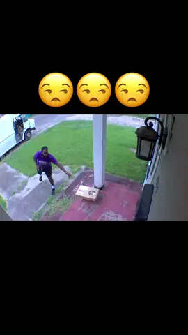 @FedEx yall have 24 hours to respond. It clearly says “HP” so tell me why did he have to throw it….please tell me😒😒🗣️🗣️#fedex  #deliverydriver #disrepectful #customersmostloved #customerservice #complain #packingorders #deliveryheroes 