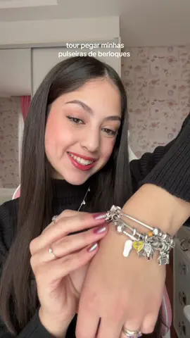 Tour pelas minhas pulseiras de berloques! 🤍 #fyp #foyoryoupage #viral #foyor #pandora #vivara #berloques 