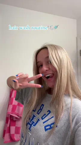 heres my weekly hair wash routine! #hair #hairtok #hairday #hairwashday #blondehair #blondies #damagedhair #damagedhairrepair #glimmer #livingproof #colorwow #greasyhair #tiktokshop #contentcreator #musthaves #beauty #viraltiktok 